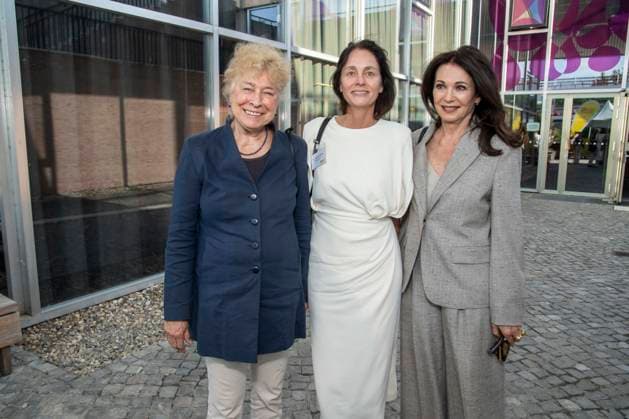 ABB BERBEN- Gesine Schwan, Katarina Barley und Iris Berben zu Gast bei der Verleihung des Annemarie-Renger-Preises an Iris Berben im Restaurant Weltwirtschaft im Haus der Kulturen der Welt in Berlin am 08.07.2026 Berlin Deutschland *** ABB BERBEN: Gesine Schwan, Katarina Barley, and Iris Berben attended the presentation of the Annemarie Renger Prize to Iris Berben at the Weltwirtschaft restaurant in the Haus der Kulturen der Welt in Berlin on July 8, 2026, Berlin, Germany