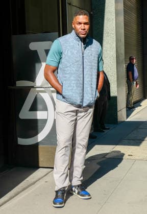 New York, NY- July 8: Michael Strahan leaving Good Morning America (GMA)in New York City. Credit: Camara AdMedia USA  - ZUMAa123 20260708_zaa_a123_031 Copyright: xPorterx