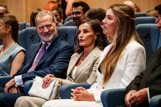 Infanta Sofia, along with King Felipe and Queen Letizia and Princess Leonor, presided over the Leading Teachers event of the Ibercaja Foundation, where Infanta Sofia gave her first solo speech, in Zaragoza on Wednesday, July 8, 2026. La Infanta Sofia junto a los reyes Felipe y Letizia y la princesa Leonor presiden el evento Docentes Referentes de la Fundación Ibercaja, donde la infanta Sofia realiza su primer discurso en solitario, en Zaragoza el miércoles 8 de julio de 2026. 900 LOF Cordon Press Cordon Press