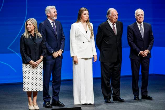 Infanta Sofia, along with King Felipe and Queen Letizia and Princess Leonor, presided over the Leading Teachers event of the Ibercaja Foundation, where Infanta Sofia gave her first solo speech, in Zaragoza on Wednesday, July 8, 2026. La Infanta Sofia junto a los reyes Felipe y Letizia y la princesa Leonor presiden el evento Docentes Referentes de la Fundación Ibercaja, donde la infanta Sofia realiza su primer discurso en solitario, en Zaragoza el miércoles 8 de julio de 2026. 900 LOF Cordon Press Cordon Press