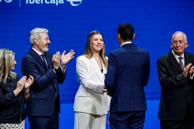 Infanta Sofia, along with King Felipe and Queen Letizia and Princess Leonor, presided over the Leading Teachers event of the Ibercaja Foundation, where Infanta Sofia gave her first solo speech, in Zaragoza on Wednesday, July 8, 2026. La Infanta Sofia junto a los reyes Felipe y Letizia y la princesa Leonor presiden el evento Docentes Referentes de la Fundación Ibercaja, donde la infanta Sofia realiza su primer discurso en solitario, en Zaragoza el miércoles 8 de julio de 2026. 900 LOF Cordon Press Cordon Press 