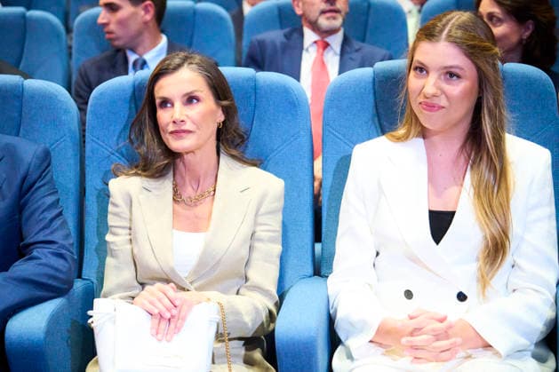 08-07-2026 Zaragoza Princess Sofia with Queen Letizia during attending the Docentes Referentes event by Ibercaja Foundation in Zaragoza. No Spain Â  Copyright: xPPEx