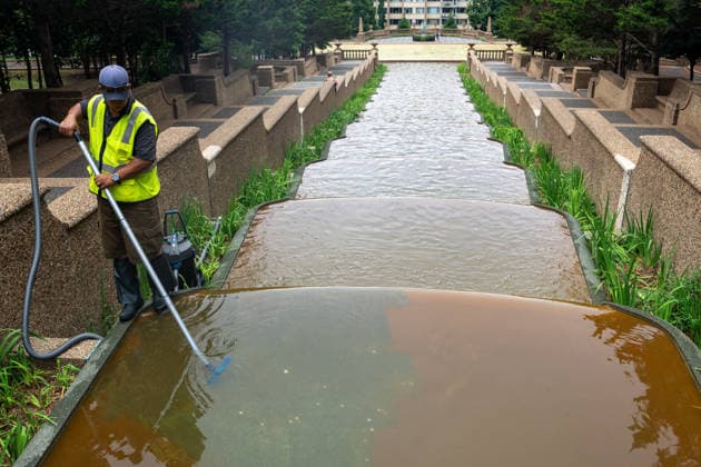 July 8, 2026, Washington, Dc, United States: Crews are working to fix the Meridian Hill Park fountain, one of the fountains reopened by President Donald Trump, after sediment and rust got into the system following a test run of some additional fountains in the park in Washington, D.C. on July 8, 2026. Washington United States  - ZUMAl312 20260708_znp_l312_005 Copyright: xAndrewxLeydenx