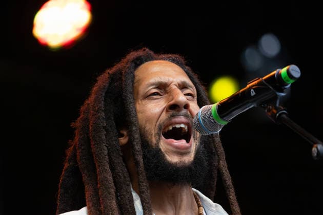 08.07.2026, Bellinzona, Parco Urbano, Nevermind Music Fest 2026: Julian Marley & The Uprising. Julian Marley (lead vocals, guitar & keyboard) Bellinzona Parco Urbano Ticino Switzerland *** July 8, 2026, Bellinzona, Parco Urbano, Nevermind Music Fest 2026 Julian Marley The Uprising Julian Marley: lead vocals, guitar, keyboard Bellinzona, Parco Urbano, Ticino, Switzerland Copyright: xJustPictures.ch FrancescoxMinghettix jp-en-FrMi-_NG_0134