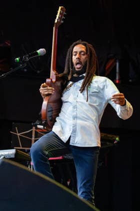 08.07.2026, Bellinzona, Parco Urbano, Nevermind Music Fest 2026: Julian Marley & The Uprising. Julian Marley (lead vocals, guitar & keyboard) Bellinzona Parco Urbano Ticino Switzerland *** July 8, 2026, Bellinzona, Parco Urbano, Nevermind Music Fest 2026 Julian Marley The Uprising Julian Marley: lead vocals, guitar, keyboard Bellinzona, Parco Urbano, Ticino, Switzerland Copyright: xJustPictures.ch FrancescoxMinghettix jp-en-FrMi-_NG_0442
