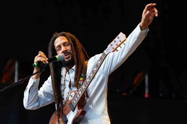 08.07.2026, Bellinzona, Parco Urbano, Nevermind Music Fest 2026: Julian Marley & The Uprising. Julian Marley (lead vocals, guitar & keyboard) Bellinzona Parco Urbano Ticino Switzerland *** July 8, 2026, Bellinzona, Parco Urbano, Nevermind Music Fest 2026 Julian Marley The Uprising Julian Marley: lead vocals, guitar, keyboard Bellinzona, Parco Urbano, Ticino, Switzerland Copyright: xJustPictures.ch FrancescoxMinghettix jp-en-FrMi-_NG_0475