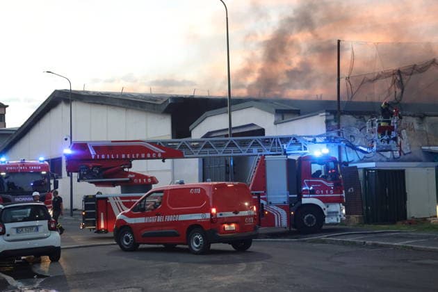 Fire broke out at a shipping company s warehouse in Milan MILAN, ITALY - JULY 8: Firefighters work to extinguish the blaze a fire breaks out at the 8,000-square-meter warehouse of an international shipping company on Don Giovanni Minzoni Street in the Bovisa district of Milan, Italy on July 8, 2026. Civil defense personnel and municipal police established an extensive security perimeter around the warehouse while the cause of the fire has not yet been determined. Michele Luigi Edoardo Novaga Anadolu Milan Italy. Editorial use only. Please get in touch for any other usage.  Copyright: x2026xAnadoluxMichelexLuigixEdoardoxNovagax