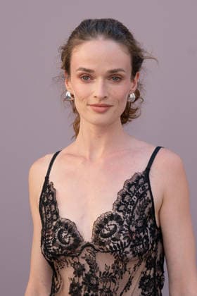 PFW - Zuhair Murad Photocall Anaelle Duguet attending the Zuhair Murad Haute Couture Fall Winter 2026 2027 show as part of Paris Fashion Week in Paris, France on July 08, 2026. Photo by Laurent Zabulon ABACAPRESS.COM Paris  Copyright: xZabulonxLaurent ABACAx