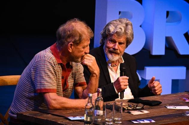 Reinhold Messner und Sönke Wortmann in der Philharmonie Essen ** NUR FÜR REDAKTIONELLE ZWECKE ** EDITORIAL USE ONLY **<p>Sönke Wortmann (l.) und Reinhold Messner im Rahmen der Gesprächsveranstaltung der Brost-Stiftung Kindheit mit Kanten - Wie Herkunft Neugier nährt in der Philharmonie Essen, am 08.07.2026 in Essen. Reinhold Messner und Sönke Wortmann sprechen über ihre Kindheit. Der Abend wurde von Sabine Heinrich moderiert. Deutschland NRW Essen Copyright: SocratesxTassos *** Reinhold Messner and Sönke Wortmann at the Philharmonie Essen ** FOR EDITORIAL USE ONLY ** EDITORIAL USE ONLY ** p Sönke Wortmann l and Reinhold Messner as part of the Brost Foundation’s discussion event Childhood with Edges: How Background Fuels Curiosity Copyright: SocratesxTassos doc86mtclol6va1b4l8vntw ,EDITORIAL USE ONLY