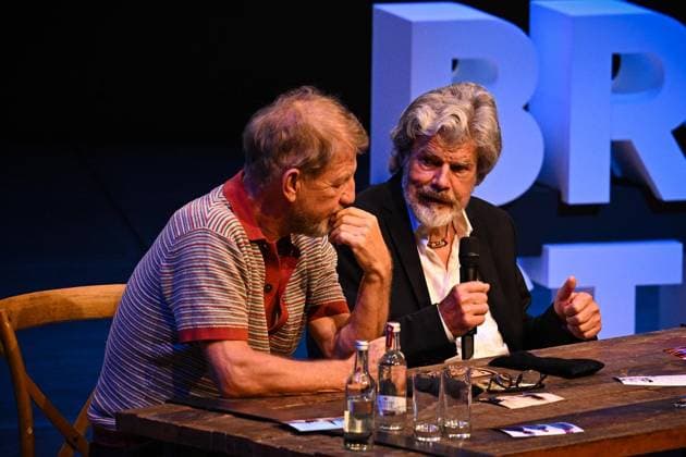 Reinhold Messner und Sönke Wortmann in der Philharmonie Essen ** NUR FÜR REDAKTIONELLE ZWECKE ** EDITORIAL USE ONLY **<p>Sönke Wortmann (l.) und Reinhold Messner im Rahmen der Gesprächsveranstaltung der Brost-Stiftung Kindheit mit Kanten - Wie Herkunft Neugier nährt in der Philharmonie Essen, am 08.07.2026 in Essen. Reinhold Messner und Sönke Wortmann sprechen über ihre Kindheit. Der Abend wurde von Sabine Heinrich moderiert. Deutschland NRW Essen Copyright: SocratesxTassos *** Reinhold Messner and Sönke Wortmann at the Philharmonie Essen ** FOR EDITORIAL USE ONLY ** EDITORIAL USE ONLY ** p Sönke Wortmann l and Reinhold Messner as part of the Brost Foundation’s discussion event Childhood with Edges: How Background Fuels Curiosity Copyright: SocratesxTassos doc86mtclshk77k0e741ux6 ,EDITORIAL USE ONLY