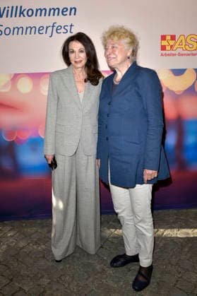 Iris Berben und Gesine Schwan beim ASB-Sommerfest und Verleihung des Annemarie-Renger-Preises 2026 an Iris Berben im Haus der Kulturen der Welt. Berlin, 08.07.2026 *** Iris Berben and Gesine Schwan at the ASB Summer Festival and the 2026 Annemarie Renger Prize award ceremony for Iris Berben at the Haus der Kulturen der Welt in Berlin, July 8, 2026 Foto:xM.xBehrensx xFuturexImagex asb_6706