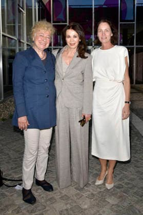 Gesine Schwan, Iris Berben und Katarina Barley beim ASB-Sommerfest und Verleihung des Annemarie-Renger-Preises 2026 an Iris Berben im Haus der Kulturen der Welt. Berlin, 08.07.2026 *** Gesine Schwan, Iris Berben, and Katarina Barley at the ASB Summer Festival and the 2026 Annemarie Renger Prize award ceremony for Iris Berben at the Haus der Kulturen der Welt in Berlin, July 8, 2026 Foto:xM.xBehrensx xFuturexImagex asb_6704