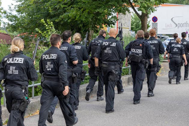 Polizei Amoklauf am Welfen-Gymnasium , zwei schwerverletzte Mädchen in Schongau Datum: 08.07.2026 *** Police: Shooting spree at Welfen Gymnasium; two girls seriously injured in Schongau Date: July 8, 2026