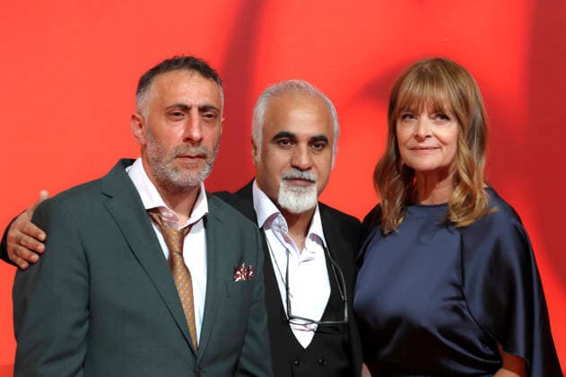 Kida Khodr Ramadan, Nader Saeivar und Nastassja Kinski bei der Premiere des Kinofilms Hijamat auf dem 60. Internationalen Filmfestival Karlovy Vary 2026 in der Grand Hall im Festival Hotel Thermal. Karlsbad, 08.07.2026 *** Kida Khodr Ramadan, Nader Saeivar, and Nastassja Kinski at the premiere of the film *Hijamat* at the 60th Karlovy Vary International Film Festival in 2026, held in the Grand Hall of the Festival Hotel Thermal in Karlsbad, July 8, 2026 Foto:xB.xThomasx xFuturexImagex hijamat_6703