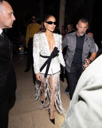Jennifer Lopez at the Zuhair Murad Fall Winter 2026–2027 Haute Couture Collection fashion show during Paris Fashion Week (PFW) on July 8, 2026. Photo by Jérémy Melloul, Bestimage. Jennifer Lopez at the Zuhair Murad Fall Winter 2026–2027 Haute Couture Collection fashion show during Paris Fashion Week (PFW) on July 8, 2026, in Paris, France  Copyright: xJeremyxMelloulx xBestimagexJeremyxMelloulx xBestimagex