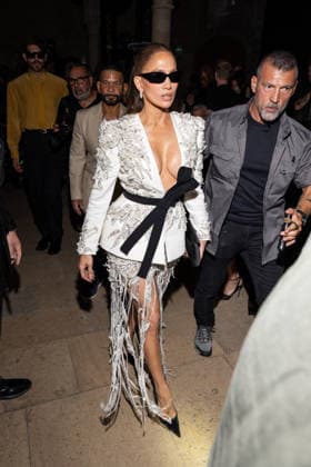 Jennifer Lopez at the Zuhair Murad Fall Winter 2026–2027 Haute Couture Collection fashion show during Paris Fashion Week (PFW) on July 8, 2026. Photo by Jérémy Melloul, Bestimage. Jennifer Lopez at the Zuhair Murad Fall Winter 2026–2027 Haute Couture Collection fashion show during Paris Fashion Week (PFW) on July 8, 2026, in Paris, France  Copyright: xJeremyxMelloulx xBestimagexJeremyxMelloulx xBestimagex
