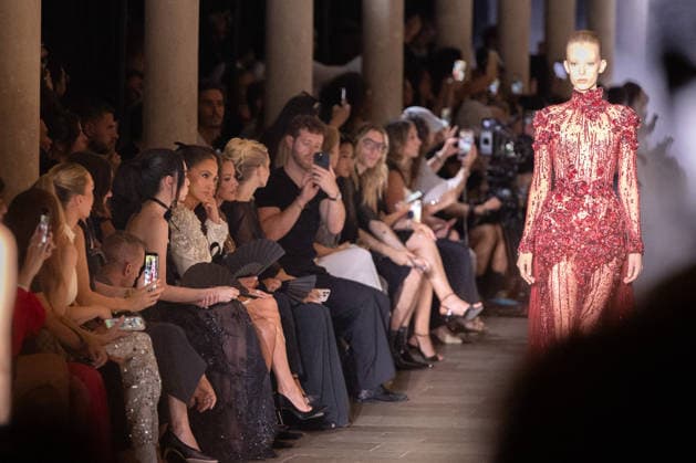 Jennifer Lopez at the Zuhair Murad Fall Winter 2026–2027 Haute Couture Collection fashion show during Paris Fashion Week (PFW) on July 8, 2026. Photo by Jérémy Melloul, Bestimage. Jennifer Lopez at the Zuhair Murad Fall Winter 2026–2027 Haute Couture Collection fashion show during Paris Fashion Week (PFW) on July 8, 2026, in Paris, France  Copyright: xJeremyxMelloulx xBestimagexJeremyxMelloulx xBestimagex