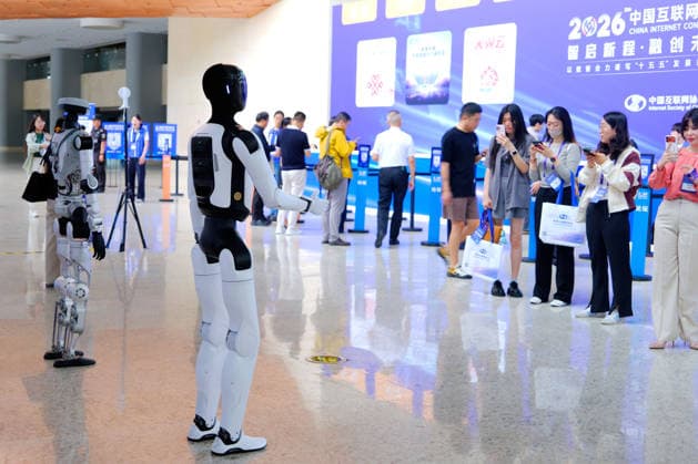 BEIJING, CHINA - JULY 09: Humanoid robots perform during the 25th China Internet Conference at the China National Convention Center on July 9, 2026 in Beijing, China. The 25th China Internet Conference kicked off in Beijing on July 8 and will run until July 10.  Copyright: xVCGx 111653243028