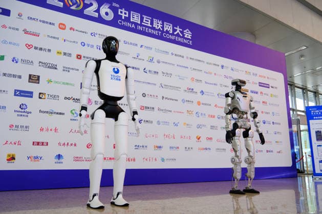 BEIJING, CHINA - JULY 09: Humanoid robots perform during the 25th China Internet Conference at the China National Convention Center on July 9, 2026 in Beijing, China. The 25th China Internet Conference kicked off in Beijing on July 8 and will run until July 10.  Copyright: xVCGx 111653243022