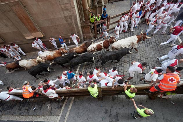 Third bull run of the 2026 San Fermín Festival, featuring bulls from the Victoriano del Río ranch; the third bull run of the 2026 San Fermín Festival took place on July 9, 2026, in Pamplona, Navarre, Spain. On this occasion, the third running of the San Fermín festival featured bulls from the Victoriano del Río ranch, Spain  Copyright: xEduardoxSanzx 7654881