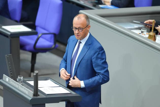 Deutscher Bundestag, 89. Plenarsitzung Bundeskanzler Friedrich Merz (CDU) im Portrait bei der Abgabe seiner Regierungserklaerung bei der 89. Sitzung des Deutschen Bundestag in Berlin, 09.07.2026 Berlin Berlin Deutschland *** German Bundestag, 89th Plenary Session: A portrait of Chancellor Friedrich Merz (CDU) as he delivers his government statement during the 89th session of the German Bundestag in Berlin, July 9, 2026, Berlin, Germany