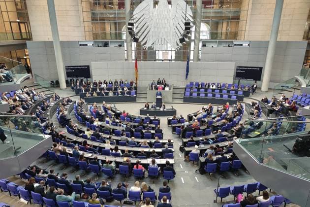 Berlin, Deutschland, 09.07.2026: Deutscher Bundestag: 89. Bundestagssitzung: Blick ins Plenum, Bundeskanzler Friedrich Merz (CDU) bei Abgabe einer Regierungserklärung. *** Berlin, Germany, July 9, 2026 German Bundestag 89th Session of the Bundestag View of the plenary chamber; Federal Chancellor Friedrich Merz (CDU) delivering a government statement Copyright: xdtsxNachrichtenagenturx dts_126778