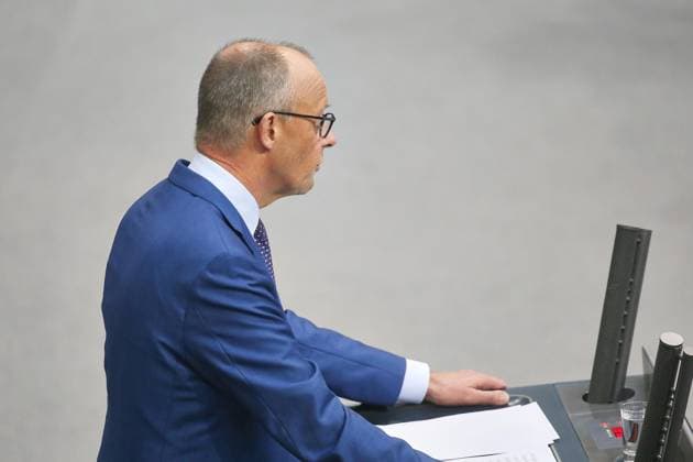 Berlin, Deutschland, 09.07.2026: Deutscher Bundestag: 89. Bundestagssitzung: Bundeskanzler Friedrich Merz (CDU) bei Abgabe einer Regierungserklärung. *** Berlin, Germany, July 9, 2026 German Bundestag 89th Session of the Bundestag Chancellor Friedrich Merz (CDU) delivering a government statement Copyright: xdtsxNachrichtenagenturx dts_126791