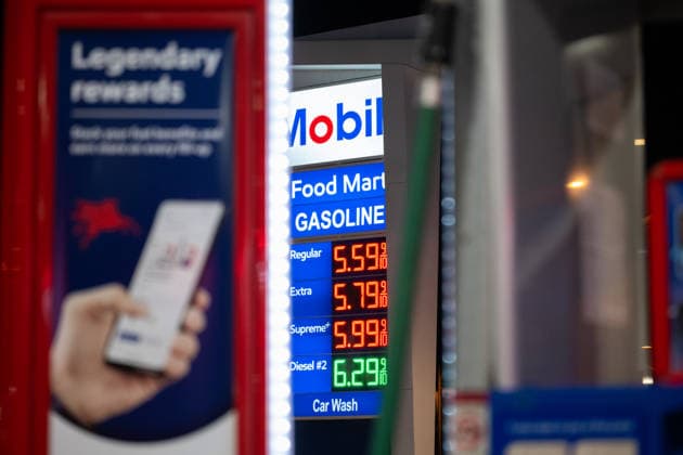 Fuel prices in Pasadena, United States - 8 JULY 2026. Gasoline prices are displayed on a Mobil station sign during the evening hours . California fuel prices remain among the highest in the nation. Pasadena United States Copyright: xWestonxHancockx xSOPAxImagesx Weston Hancock July 8 - 2353-2