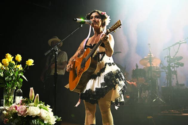Sierra Ferrell performing at Forum in London LONDON, ENGLAND - JULY 07: Sierra Ferrell performing at Forum, Kentish Town on July 07, 2026 in London, England. CAP MAR MAR Great Britain UK Copyright: xMartinxHarris CapitalxPicturesx
