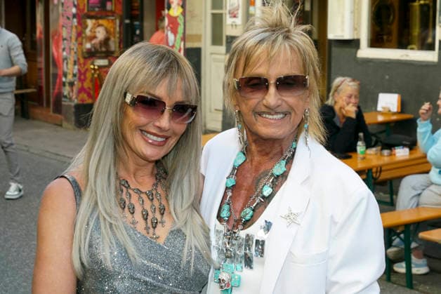 CNTV OLIVIA- Angel, Bert Wollersheim zu Gast auf der Olivia Jones Sommerparty Grosse Freiheit in St.Pauli Hamburg am 08.07.2026 Hamburg Deutschland *** CNTV OLIVIA Angel and Bert Wollersheim as guests at the Olivia Jones Summer Party at Grosse Freiheit in St. Pauli, Hamburg, on July 8, 2026, Hamburg, Germany