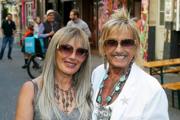 CNTV OLIVIA- Angel, Bert Wollersheim zu Gast auf der Olivia Jones Sommerparty Grosse Freiheit in St.Pauli Hamburg am 08.07.2026 Hamburg Deutschland *** CNTV OLIVIA Angel and Bert Wollersheim as guests at the Olivia Jones Summer Party at Grosse Freiheit in St. Pauli, Hamburg, on July 8, 2026, Hamburg, Germany