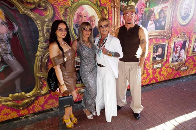 CNTV OLIVIA- Dianne Rossi, Angel, Bert Wollersheim, Alain Wollersheim zu Gast auf der Olivia Jones Sommerparty Grosse Freiheit in St.Pauli Hamburg am 08.07.2026 Hamburg Deutschland *** CNTV OLIVIA Dianne Rossi, Angel, Bert Wollersheim, and Alain Wollersheim as guests at the Olivia Jones Summer Party at Grosse Freiheit in St. Pauli, Hamburg, on July 8, 2026, Hamburg, Germany