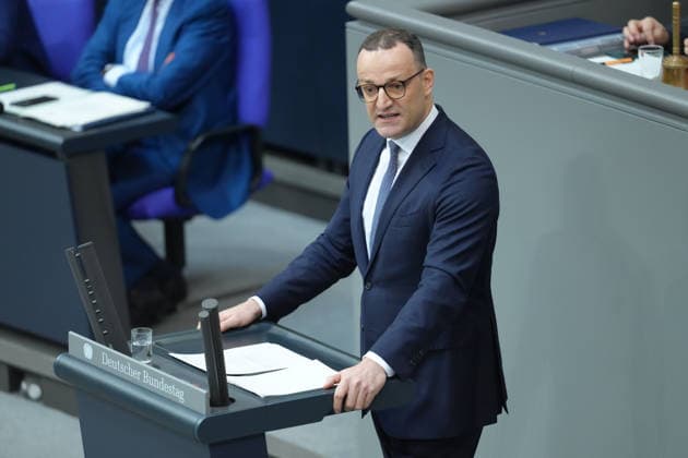 Deutscher Bundestag, 89. Plenarsitzung Jens Spahn (CDU) im Portrait bei seiner Rede nach der Regierungserklaerung des Bundeskanzler bei der 89. Sitzung des Deutschen Bundestag in Berlin, 09.07.2026 Berlin Berlin Deutschland *** German Bundestag, 89th Plenary Session: A portrait of Jens Spahn (CDU) during his speech following the Chancellor s policy address at the 89th session of the German Bundestag in Berlin, July 9, 2026, Berlin, Germany