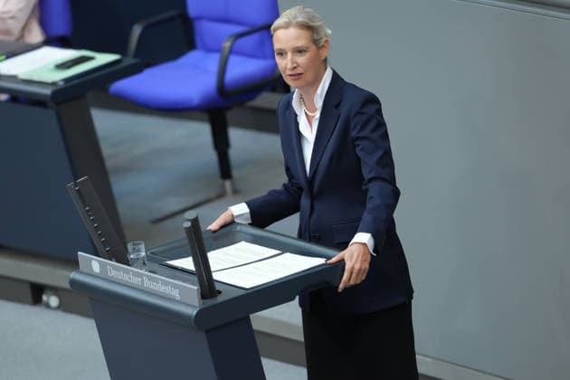 Deutscher Bundestag, 89. Plenarsitzung Alice Weidel (AfD) im Portrait bei ihrer Rede nach der Regierungserklaerung des Bundeskanzler bei der 89. Sitzung des Deutschen Bundestag in Berlin, 09.07.2026 Berlin Berlin Deutschland *** German Bundestag, 89th Plenary Session: A portrait of Alice Weidel of the AfD during her speech following the Chancellor s policy address at the 89th session of the German Bundestag in Berlin, July 9, 2026, Berlin, Germany