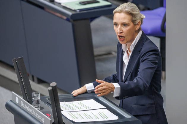 Bundestag Alice Weidel (AfD) im Deutschen Bundestag am 09.07.26 in Berlin. Berlin Berlin Deutschland Bundestag *** Bundestag Alice Weidel AfD in the German Bundestag on July 9, 2026, in Berlin, Berlin, Berlin, Germany, Bundestag