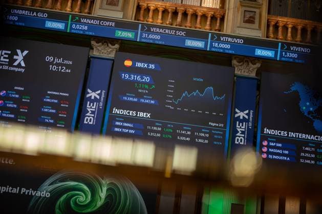 July 9, 2026, Madrid, Madrid, Spain: The screens of the Madrid Stock Exchange, IBEX 35, display economic indicators..The Madrid Stock Exchange is trading higher today, Thursday, July 9, 2026. After suffering its worst session in months on Wednesday due to tensions in the Middle East and threats of US tariffs, the market has regained confidence. Madrid Spain - ZUMAs197 20260709_aaa_s197_006 Copyright: xSOPAxImagesx