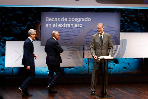King Felipe Presides Over the Award Ceremony for the 44th Edition of the La Caixa Foundation s Postgraduate Scholarships Abroad King Felipe VI during the award ceremony for the 44th edition of the La Caixa Foundation s postgraduate scholarships abroad, July 9, 2026, in Madrid, Spain CELEBRITIES LA CAIXA FOUNDATION SCHOLARSHIPS Antonio Gutié Madrid Madrid, Spain Copyright: xAntonioxGutià rrezx 7655502