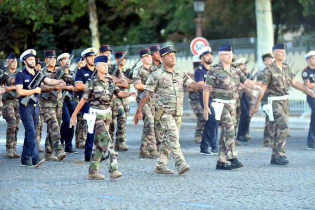 14 July Parade Rehearsal on Champs-Elysees - Paris Rehearsal on the Champs-Elysées of the troops participating in the parade of July 14, the national holiday and last July 14 of President Macron Paris 09 July 2026 Photo by Karim Aït Adjedjou ABACAPRESS.COM Paris Ile-de-France France  Copyright: xAitxAdjedjouxKarim ABACAx