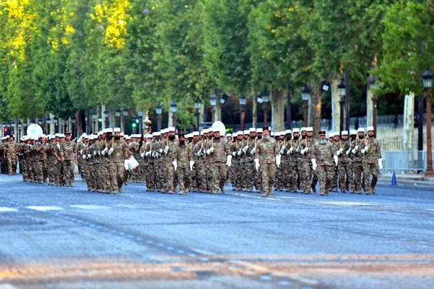 14 July Parade Rehearsal on Champs-Elysees - Paris Rehearsal on the Champs-Elysées of the troops participating in the parade of July 14, the national holiday and last July 14 of President Macron Paris 09 July 2026 Photo by Karim Aït Adjedjou ABACAPRESS.COM Paris Ile-de-France France  Copyright: xAitxAdjedjouxKarim ABACAx