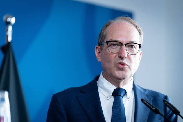 Bundesinnenminister, Alexander Dobrindt Berlin, Bundesministerium des Innern, Bundesinnenminister, Alexander Dobrindt Berlin Berlin GER *** Federal Minister of the Interior, Alexander Dobrindt, Berlin; Federal Ministry of the Interior; Federal Minister of the Interior, Alexander Dobrindt, Berlin; Berlin, GER