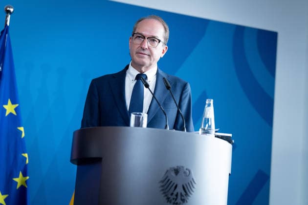 Bundesinnenminister, Alexander Dobrindt Berlin, Bundesministerium des Innern, Bundesinnenminister, Alexander Dobrindt Berlin Berlin GER *** Federal Minister of the Interior, Alexander Dobrindt, Berlin; Federal Ministry of the Interior; Federal Minister of the Interior, Alexander Dobrindt, Berlin; Berlin, GER