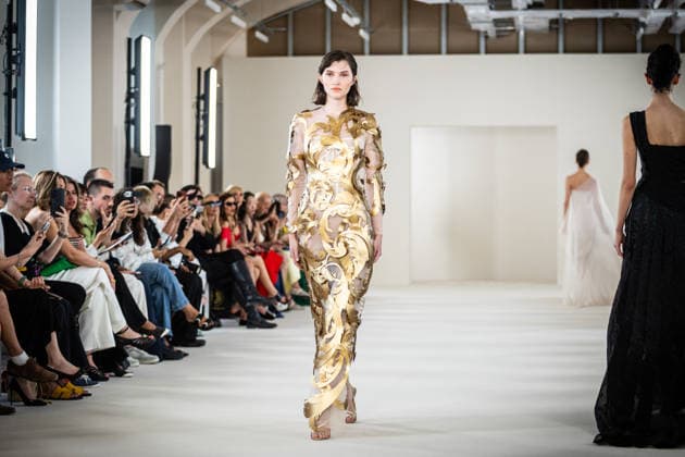 PFW HC Rami Al Ali Catwalk NB A model walks the runway during the Rami Al Ali Haute Couture Fall Winter 2026 2027 show as part of Paris Fashion Week on July 09, 2026 in Paris, France. Photo by Nasser Berzane ABACAPRESS.COM Paris France  Copyright: xBerzanexNasser ABACAx