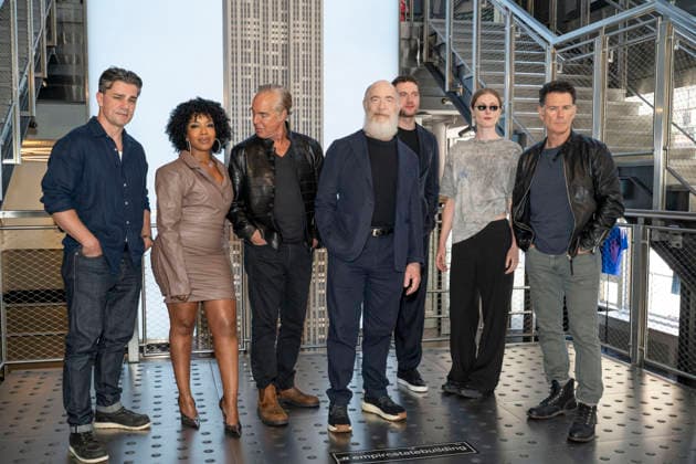 July 8, 2026, New York, New York, USA: Cast members, HAMISH ALLAN HEADLEY, JESSICA FRANCES DUKES, TITUS WELLIVER, J.K. SIMMONS, TOM BRITTNEY, HILLARY MCCORMACK and VINCENT WALSH visit the Empire State Building in New York to celebrate the Premiere of The Westies on MGM. 8 July 2026 New York USA - ZUMAa265 20260708_zep_a265_078 Copyright: xEricxAcquayex