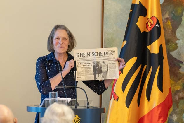 Gedenkveranstaltung 50. Todestag Bundespräsident Gustav Heinemann Ex Fist Lady von Bundespräsident Johanens Rau würdigt das Leben Ihrer Großeltern Hilda und Gustav Heinemann - Gedenkveranstaltung zum 50. Todestag von Bundespräsident a.D. Gustav HEINEMANN in der Villa Hammerschmidt in Bonn. Der SPD-Politiker war von 1969 bis 1974 das dritte Staatsoberhaupt der Bundesrepublik Deutschland. Bonn Nordrhein-Westfalen Deutschland *** Commemoration Ceremony Marking the 50th Anniversary of the Death of Federal President Gustav Heinemann: The former First Lady of Federal President Johannes Rau Pays Tribute to the Lives of Her Grandparents, Hilda and Gustav Heinemann. Commemoration ceremony marking the 50th anniversary of the death of former Fed Copyright: xMarcxJohnx