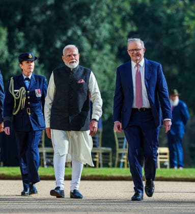 PM Modi with Australian PM Anthony Albanese during ceremonial welcome in Melbourne Melbourne Australia , Jul 09 (ANI): Prime Minister Narendra Modi with Australian Prime Minister Anthony Albanese during a ceremonial welcome upon his arrival at the official residence of Victoria Governor Margaret Gardner AC, in Melbourne on Thursday. (Narendra Modi Photo Gallery ANI Photo) Melbourne Australia Copyright: xANIx ANI_20260709029
