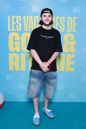 Les Vacances De Golo Et Ritchie Photocall - Paris Johannes Mauduit aka REDCARDS attends the photocall for the premiere of Les Vacances De Golo Et Ritchie held at the UGC Bercy in Paris, France on July 9, 2026. Photo by David BoyerBACAPRESS.COM Paris France  Copyright: xBoyerxDavid ABACAx