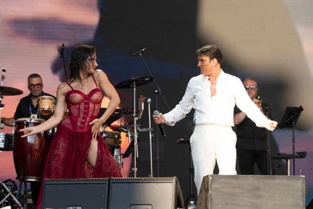 09.07.2026, Locarno, Piazza Grande, Moon and Stars, Sal Da Vinci Locarno Piazza Grande Ticino Switzerland *** July 9, 2026, Locarno, Piazza Grande, Moon and Stars, Sal Da Vinci, Locarno, Piazza Grande, Ticino, Switzerland Copyright: xJustPictures.ch AlexanderxRaemyx jp-de-AlRa-DSC01485
