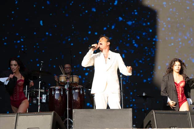 09.07.2026, Locarno, Piazza Grande, Moon and Stars, Sal Da Vinci Locarno Piazza Grande Ticino Switzerland *** July 9, 2026, Locarno, Piazza Grande, Moon and Stars, Sal Da Vinci, Locarno, Piazza Grande, Ticino, Switzerland Copyright: xJustPictures.ch AlexanderxRaemyx jp-de-AlRa-DSC01382