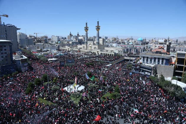 (260710) -- MASHHAD, July 10, 2026 -- People attend the funeral procession of Iran s late Supreme Leader Ali Khamenei in Mashhad, Iran, July 9, 2026. Ali Khamenei was laid to rest in the northeastern Iranian city of Mashhad on Thursday. Shadati) IRAN-MASHHAD-LATE SUPREME LEADER-ALI KHAMENEI-MOURNING ShaxDati 