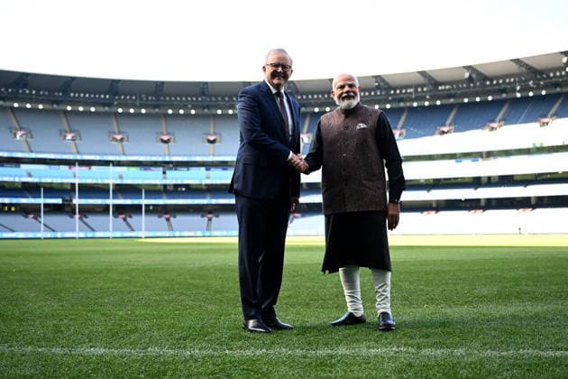 NARENDRA MODI AUSTRALIA VISIT, Australian Prime Minister Anthony Albanese (left) and Indian Prime Minister Narendra Modi pose for a photo during a visit to the Melbourne Cricket Ground in Melbourne, Friday, July 10, 2026. ( NO ARCHIVING MELBOURNE VICTORIA AUSTRALIA  Copyright: xJOELxCARRETTx 20260710160681209432